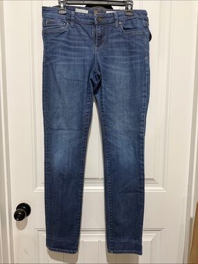 Kut from the Kloth Mid-Rise Skinny Jeans in Dark Blue Wash
